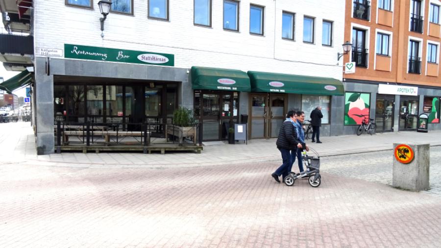 Restaurang och disco i källaren (Skyddsrummet)